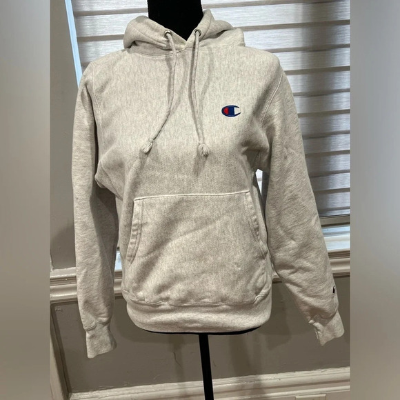 Gray champion hoodie - Picture 2 of 7